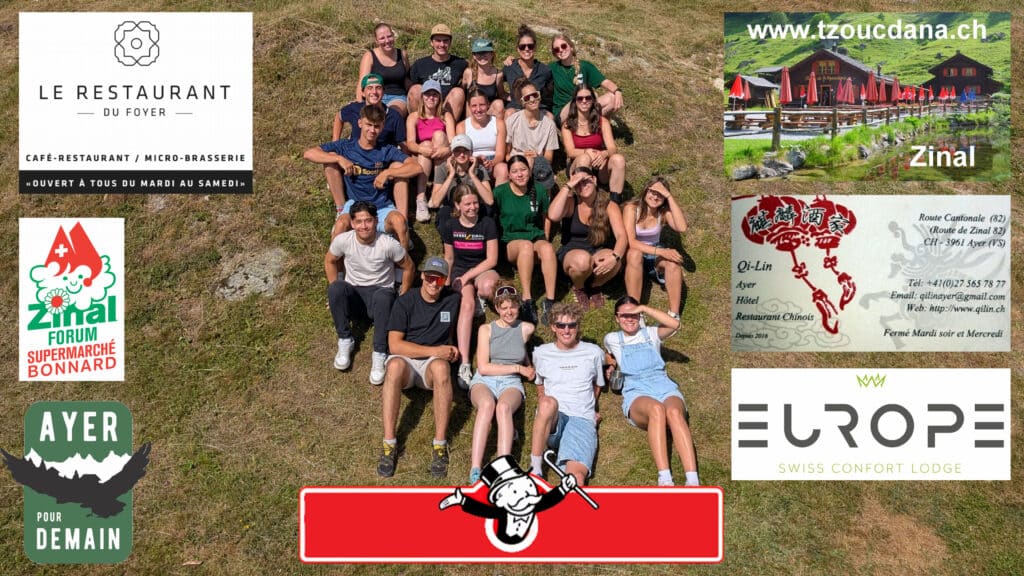 Photo de groupe de jeunes en montagne avec des logos.